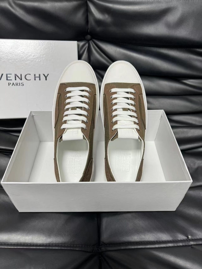 Givenchy Sneakers